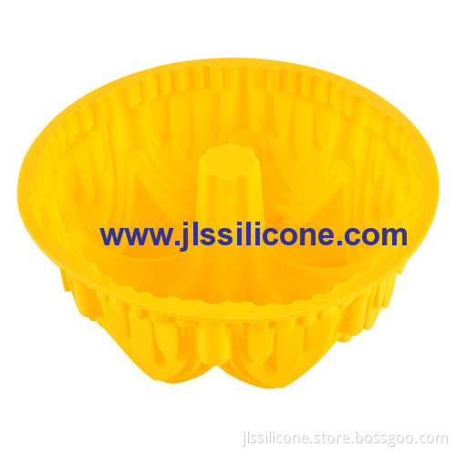 Bright Yellow 9 Inch Silicone Bundt Cake Baking Molds Big Bundt Bake Pan